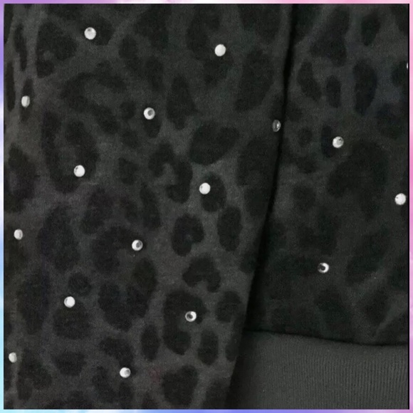 VS PINK Leopard Bling Pullover